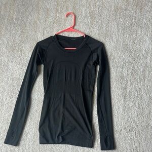Lululemon Athletica Black Long Sleeve Top